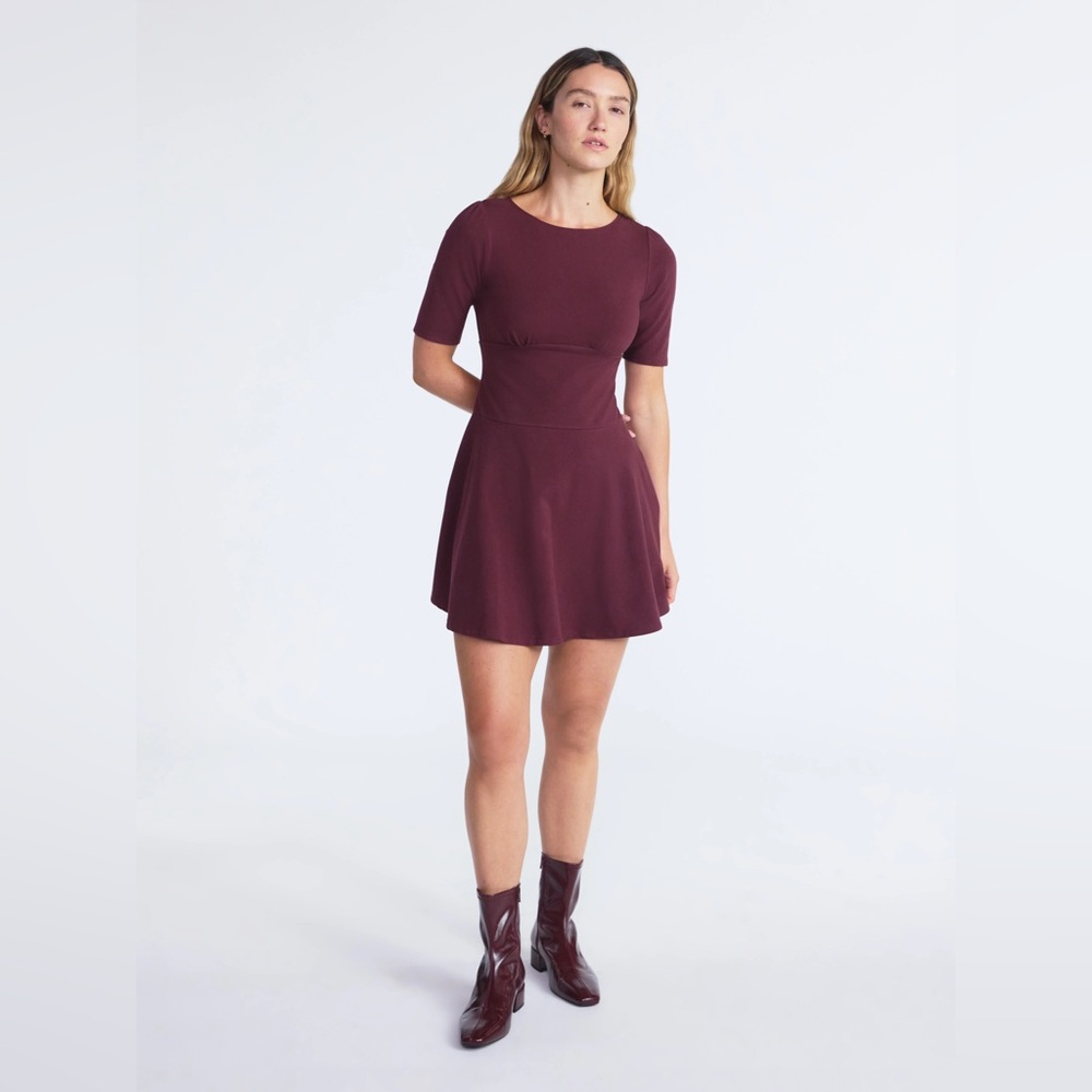 NWT Scoop Short Sleeve Burgundy Women's Skater Mini Dress